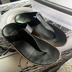 Women’s FitFlops size 8